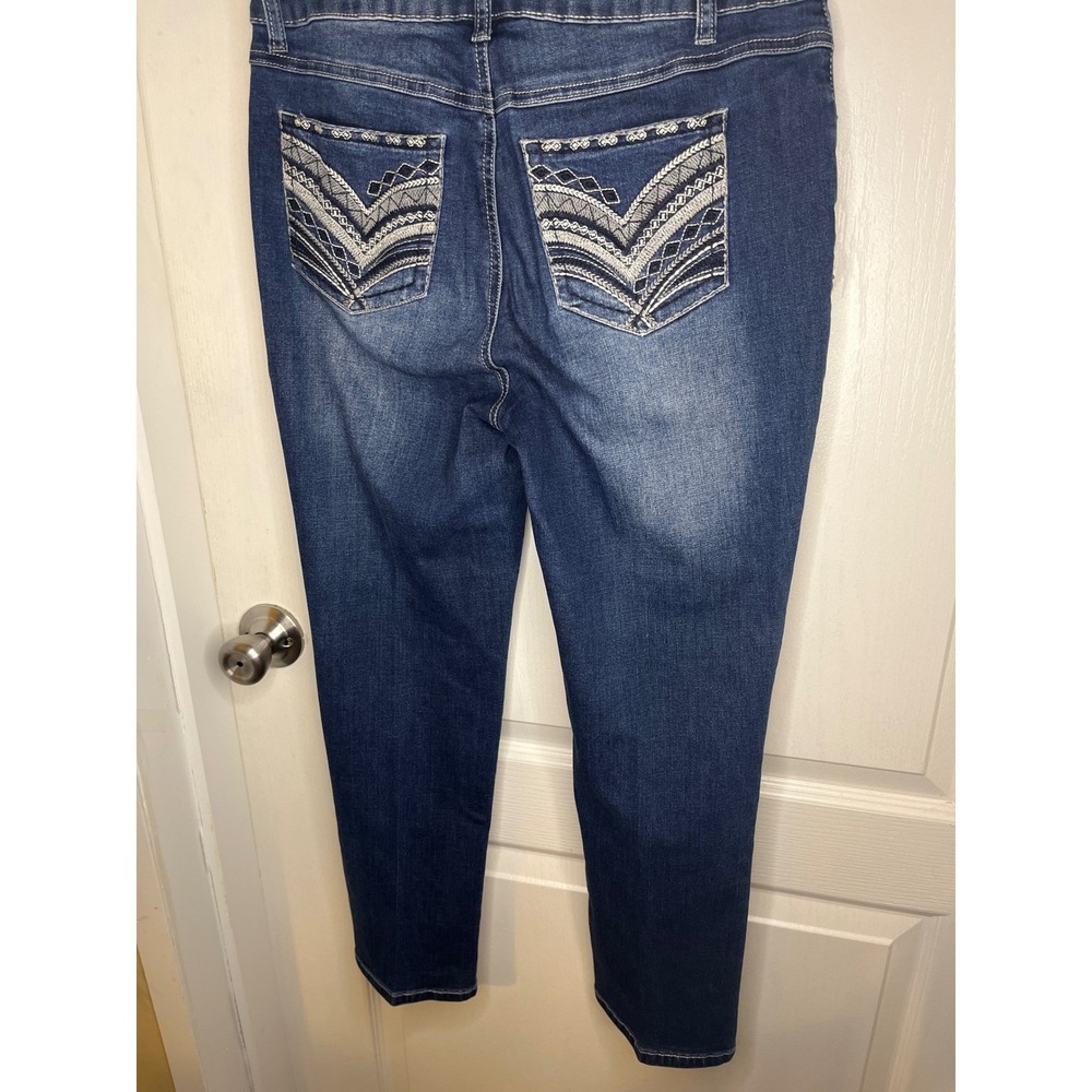 EST 1946 Denim Women's Classic Blue Jeans Size 8 Embroidered Back Pockets - Picture 5 of 5